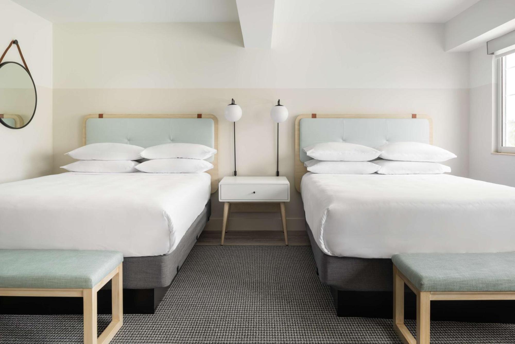 Hampton By Hilton Grand Cayman Seven Mile Beach 조지 타운 외부 사진