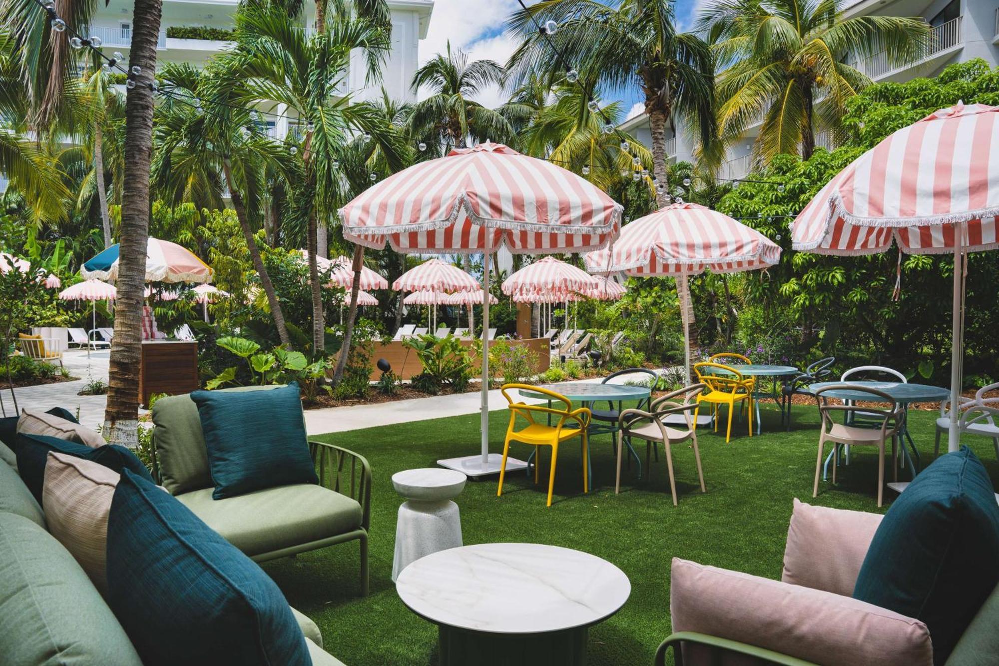 Hampton By Hilton Grand Cayman Seven Mile Beach 조지 타운 외부 사진